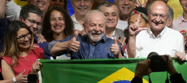 in-america-latina-i-partiti-al-potere-non-sanno-piu-vincere