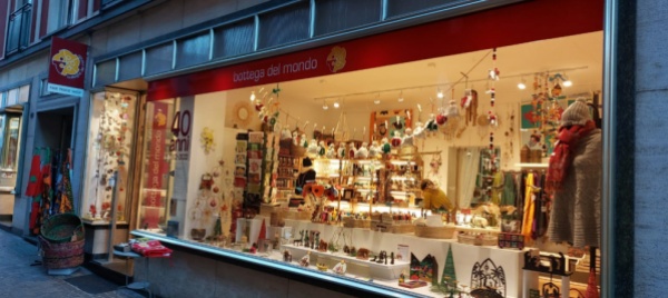 bottega-del-mondo-di-locarno-aperitivo-di-compleanno