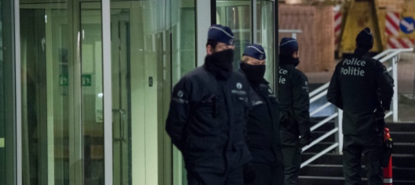 poliziotto-ucciso-a-coltellate-a-bruxelles