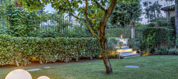 la-giusta-illuminazione-per-un-giardino-perfetto