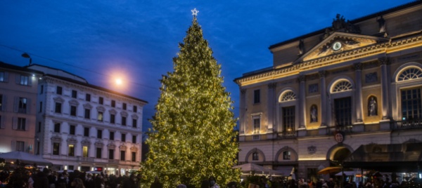 quattro-citta-si-uniscono-per-il-natale-dei-laghi