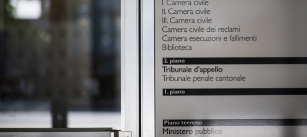 non-cambia-l-eta-limite-per-restare-in-magistratura-70-anni