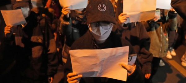 la-cina-sceglie-la-repressione-ma-non-solo