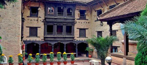 il-piccolo-miracolo-nepalese-dell-albergo-impresa-sociale