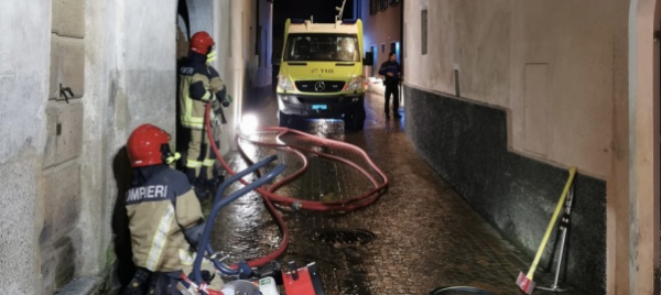 fiamme-in-un-appartamento-di-caslano-danni-ingenti
