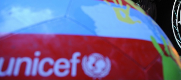 con-unicef-i-bambini-aiutano-i-bambini