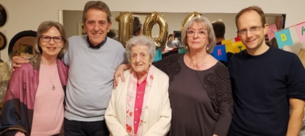 melide-festeggia-i-100-anni-di-elvina-spaccio