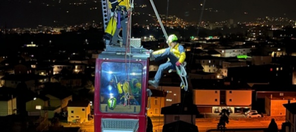guasto-alla-teleferica-di-monte-carasso-ma-e-un-esercitazione