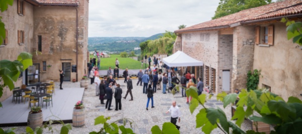 castel-san-pietro-ritirato-il-messaggio-per-i-cuntitt