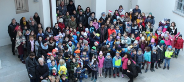 il-buone-feste-degli-allievi-agli-anziani-di-riva-san-vitale